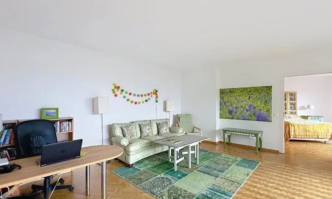 Недвижимость Apartment 4 rooms: 4