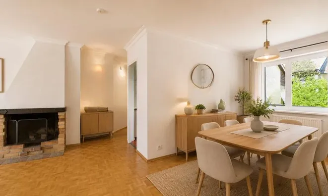 Недвижимость Apartment 4 rooms: 3