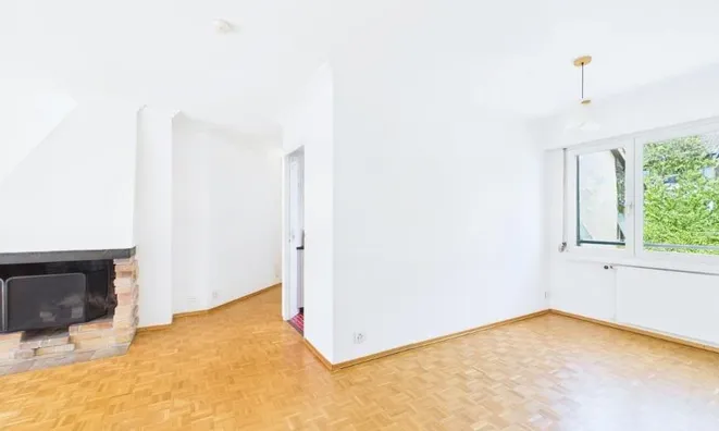 Недвижимость Apartment 4 rooms: 4