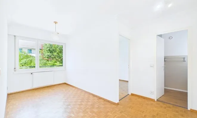 Недвижимость Apartment 4 rooms: 6