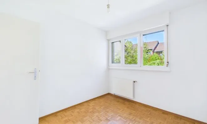 Недвижимость Apartment 4 rooms: 10