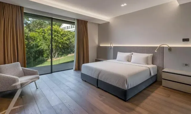 Недвижимость Single house 14 rooms: 10