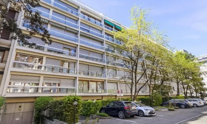 Недвижимость Apartment 4 rooms: 1