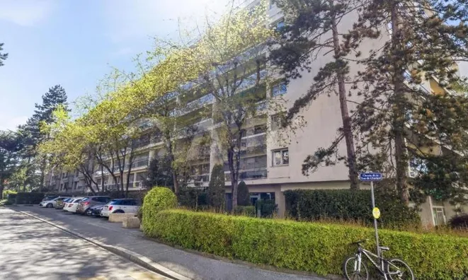 Недвижимость Apartment 4 rooms: 2