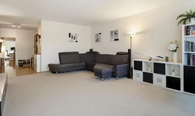 Недвижимость Apartment 4 rooms: 4