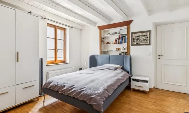 Недвижимость Single house 7 rooms: 10