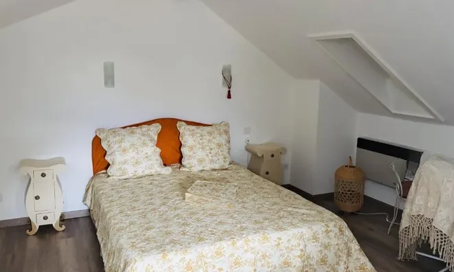 Недвижимость Bifamiliar house 6 rooms: 6