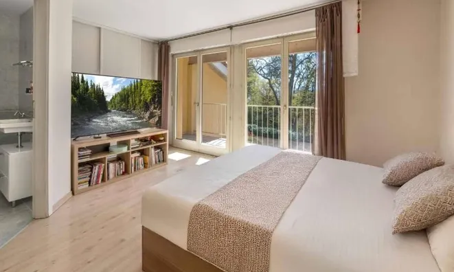 Недвижимость Row house 6 rooms: 3