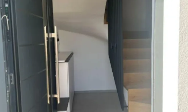 Недвижимость Квартира 3-комнатная Новое Поле: 11