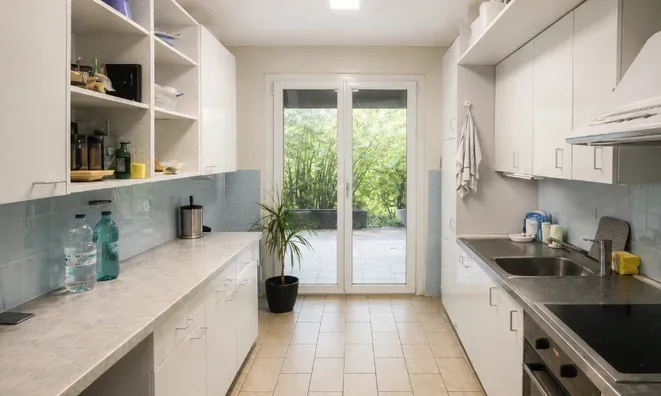 Недвижимость Bifamiliar house 6 rooms: 3