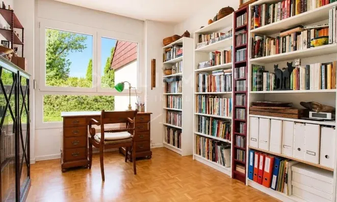 Недвижимость Row house 7 rooms: 7