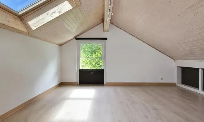 Недвижимость Row house 7 rooms: 9