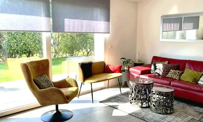 Недвижимость Single house 5 rooms: 8