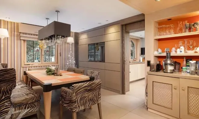 Недвижимость Single house 10 rooms: 7