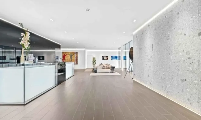 Недвижимость Apartment 5 rooms: 3