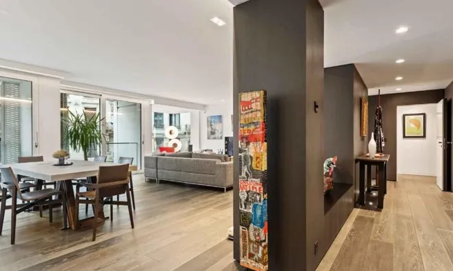 Недвижимость Apartment 5 rooms: 6