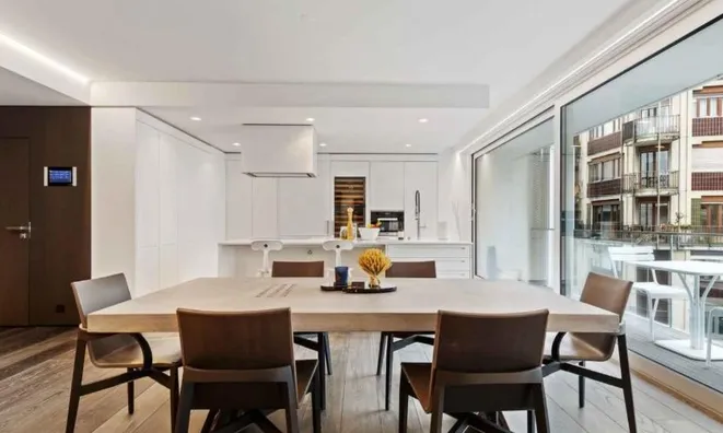 Недвижимость Apartment 5 rooms: 9