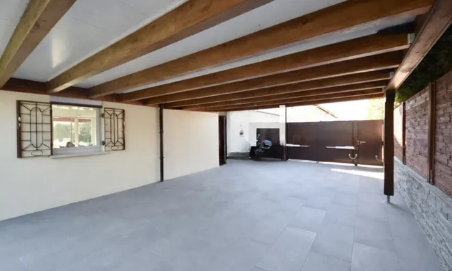 Недвижимость Single house 6 rooms: 4