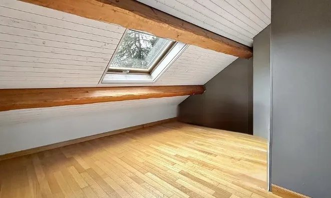 Недвижимость Single house 6 rooms: 9