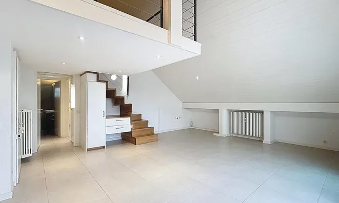 Недвижимость Apartment 3.5 rooms: 2