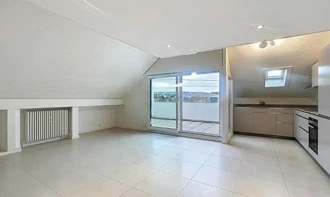 Недвижимость Apartment 3.5 rooms: 7