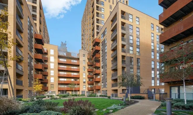 Недвижимость Tabbard Apartment, East Acton Lane: 4