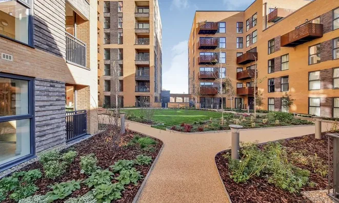 Недвижимость Tabbard Apartment, East Acton Lane: 5