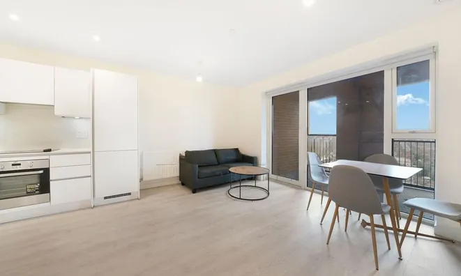 Недвижимость Tabbard Apartment, East Acton Lane: 7