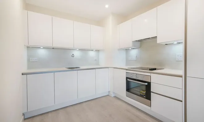 Недвижимость Tabbard Apartment, East Acton Lane: 10