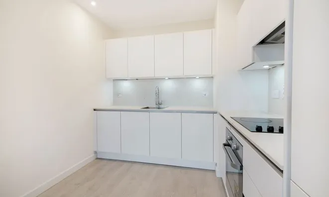 Недвижимость Tabbard Apartment, East Acton Lane: 11