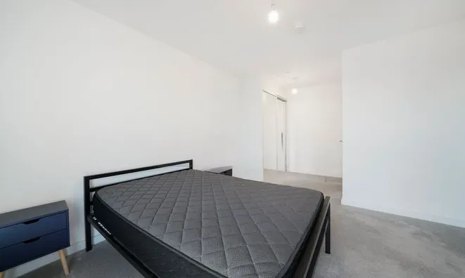 Недвижимость Tabbard Apartment, East Acton Lane: 13