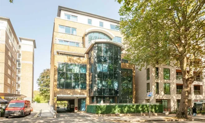Недвижимость Chiswick High Road: 6