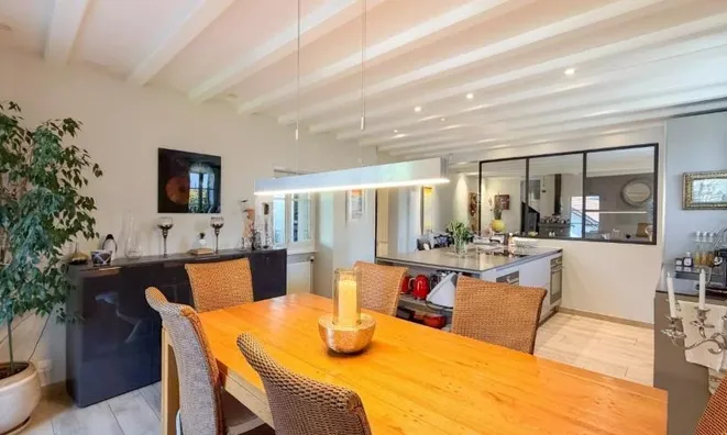 Недвижимость Single house 6 rooms: 7