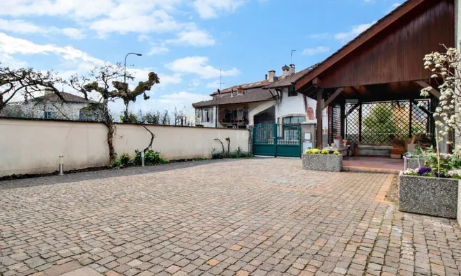 Недвижимость Single house 8 rooms: 5