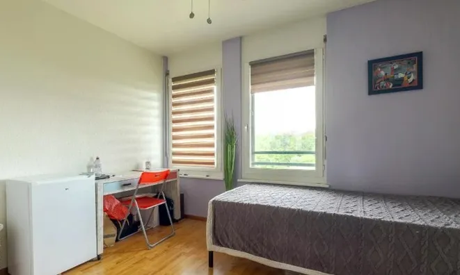 Недвижимость Apartment 6 rooms: 4