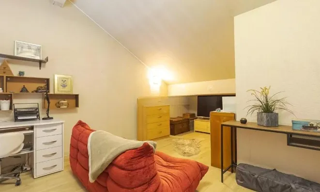 Недвижимость Apartment 6 rooms: 8