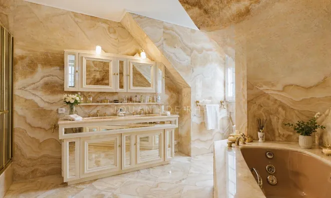 Недвижимость Single house: 8