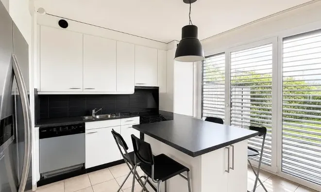 Недвижимость Apartment 4 rooms: 3