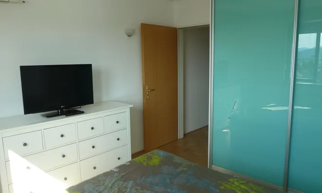 Недвижимость Three-room apartment Zhezhitsa: 7