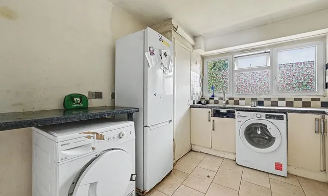 Недвижимость Tanfield Avenue: 10