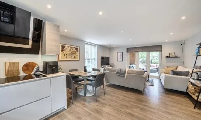 Недвижимость Ashridge Close: 13