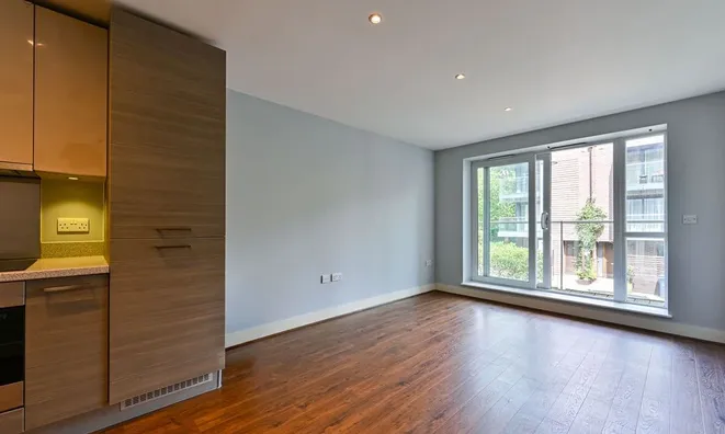 Недвижимость Napier House, East Acton: 2