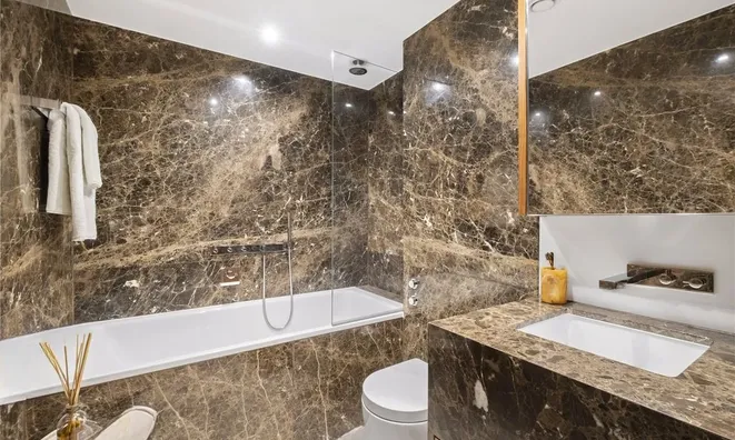 Недвижимость Tower West, 1 Waterfront Drive: 9