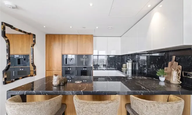 Недвижимость Tower West, 1 Waterfront Drive: 20