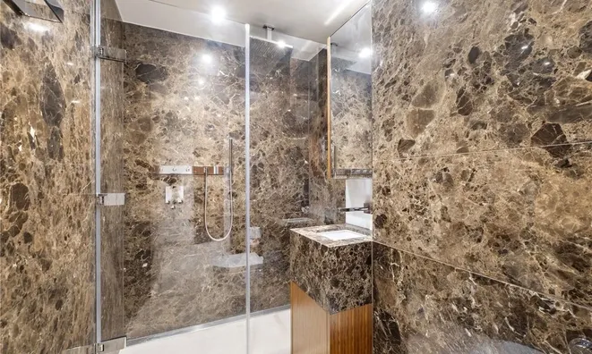 Недвижимость Tower West, 1 Waterfront Drive: 5