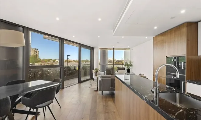Недвижимость Tower West, 1 Waterfront Drive: 7