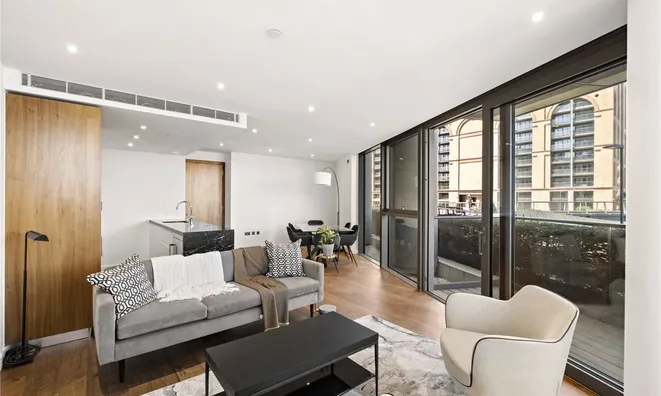 Недвижимость Tower West, 1 Waterfront Drive: 8