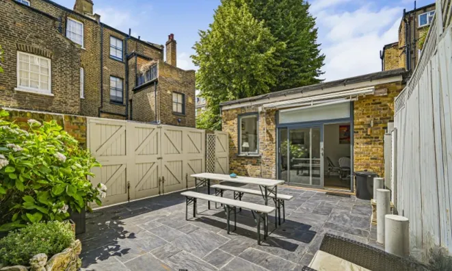 Недвижимость Sydney Street: 4