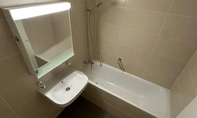 Недвижимость Apartment 3 rooms: 5
