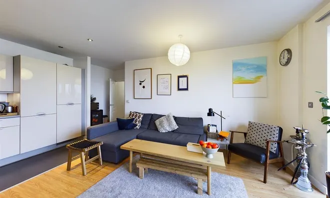 Недвижимость Luma Apartments, Central Way: 10